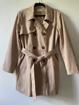 Zandkleurige trenchcoat halflang (42)