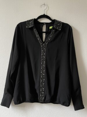 Zwart voile blouse parels en kraaltjes (S/M)