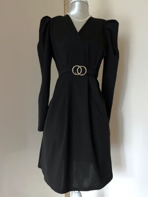 Zwarte jurk pofmouwen (1 maat)